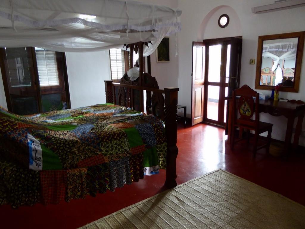 מטווארה The Old Boma Hotel מראה חיצוני תמונה