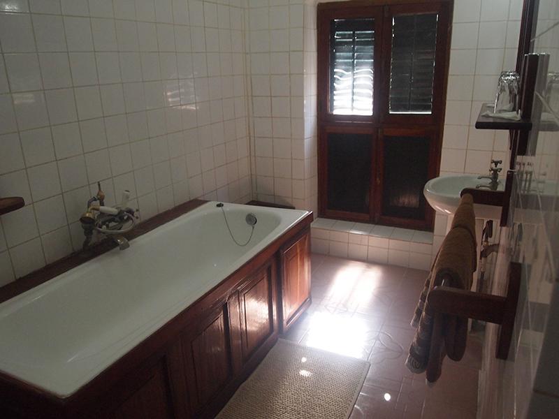 מטווארה The Old Boma Hotel מראה חיצוני תמונה